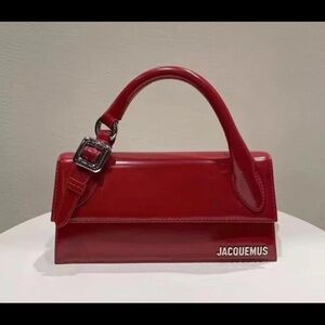 jacquemus long chiquito red